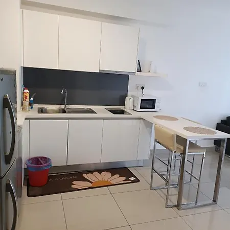 Cozy Studio Room & Fast Wifi Netflix @Eclipse14 Cyberjaya Exterior photo