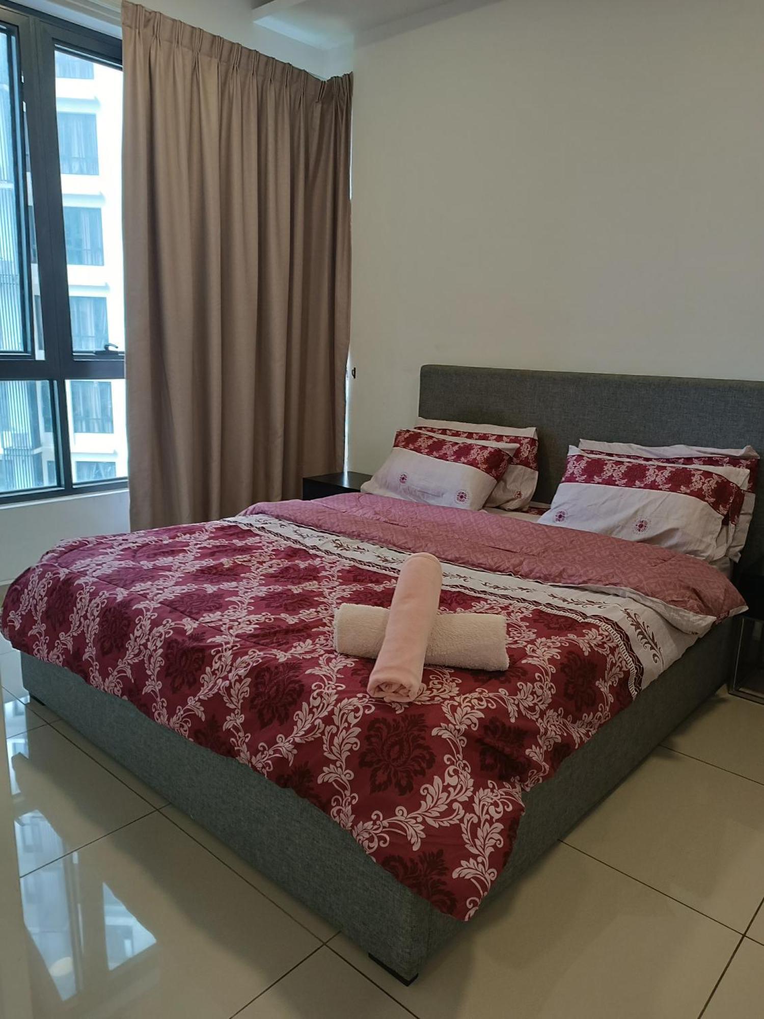 Cozy & Fast Wifi Netflix @eclipse14 Apartment Cyberjaya